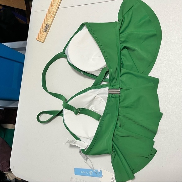 Cupshe Zoe Green Ruffle Crisscross Plus Size Bikini Top 1X D2 - Picture 4 of 6